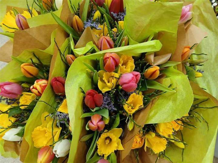 Composition florale, Vignieu